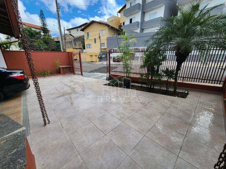 Sobrado à venda com 3 quartos, 250m² - Foto 5