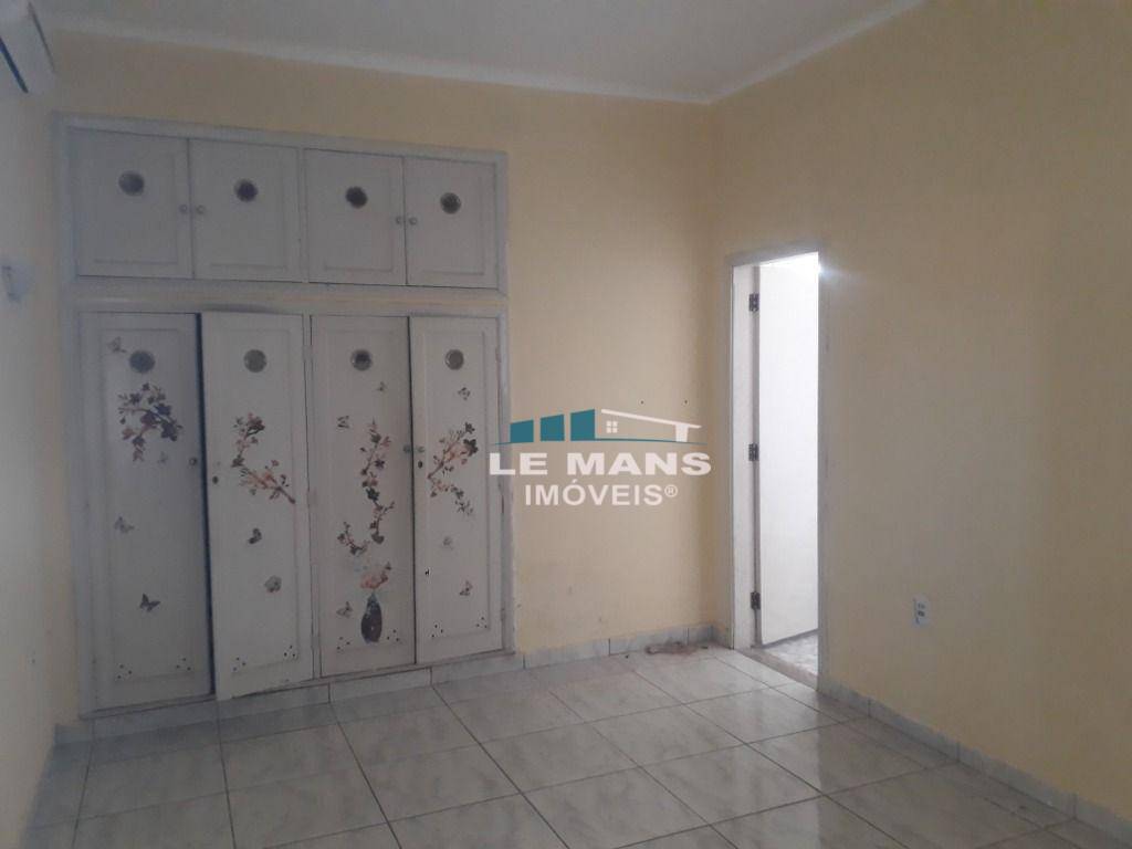 Casa à venda com 3 quartos, 411m² - Foto 27