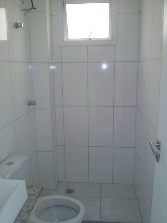 Apartamento à venda com 2 quartos, 62m² - Foto 9