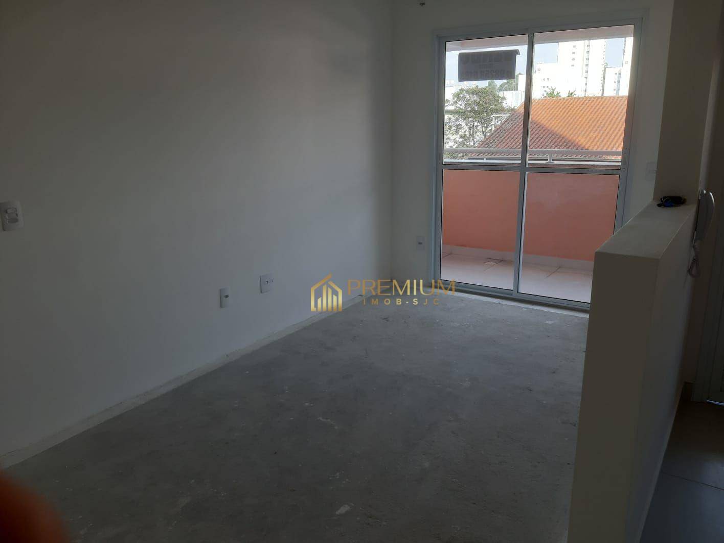 Apartamento à venda com 2 quartos, 62m² - Foto 2