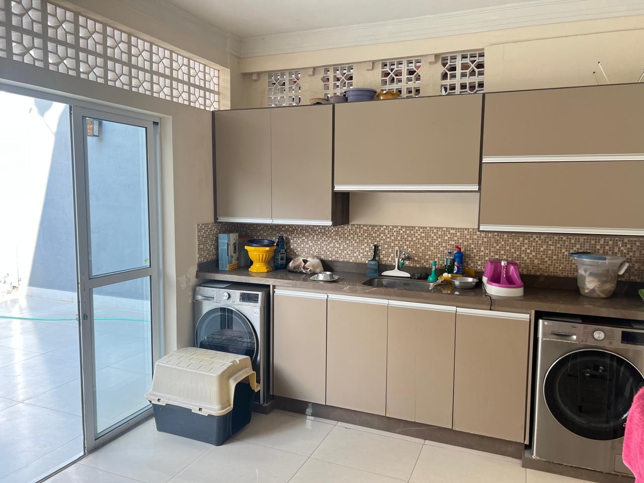 Casa para alugar com 4 quartos, 280m² - Foto 5