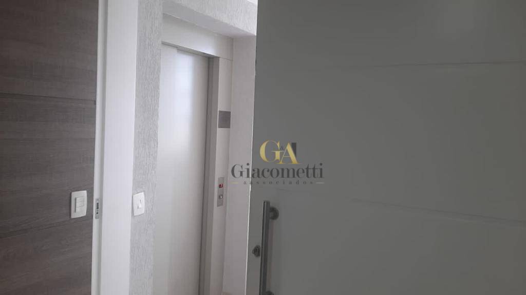 Apartamento à venda com 3 quartos, 155m² - Foto 8