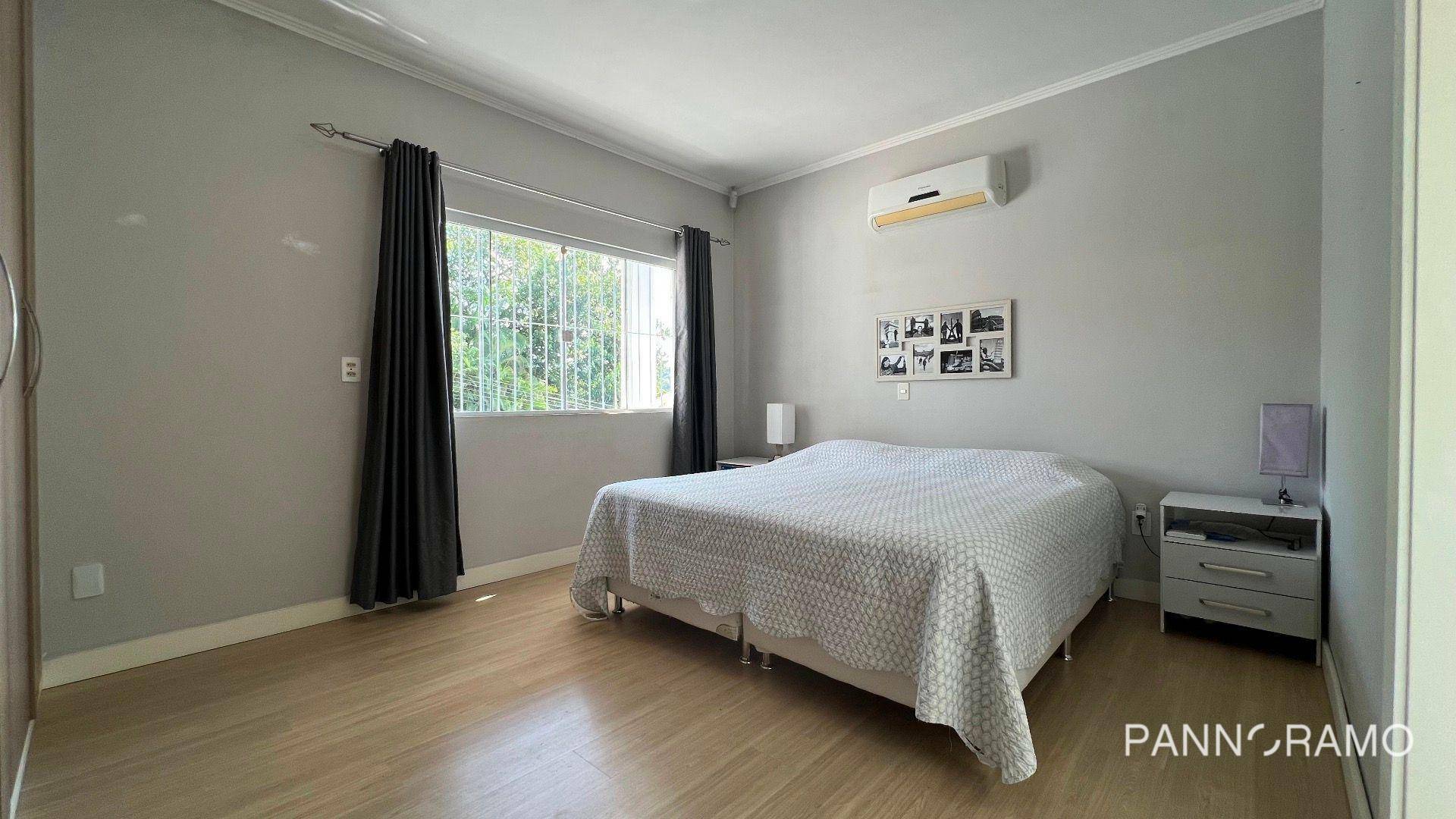 Casa à venda com 3 quartos, 199m² - Foto 14