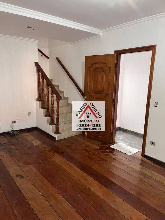 Sobrado à venda com 4 quartos, 140m² - Foto 1