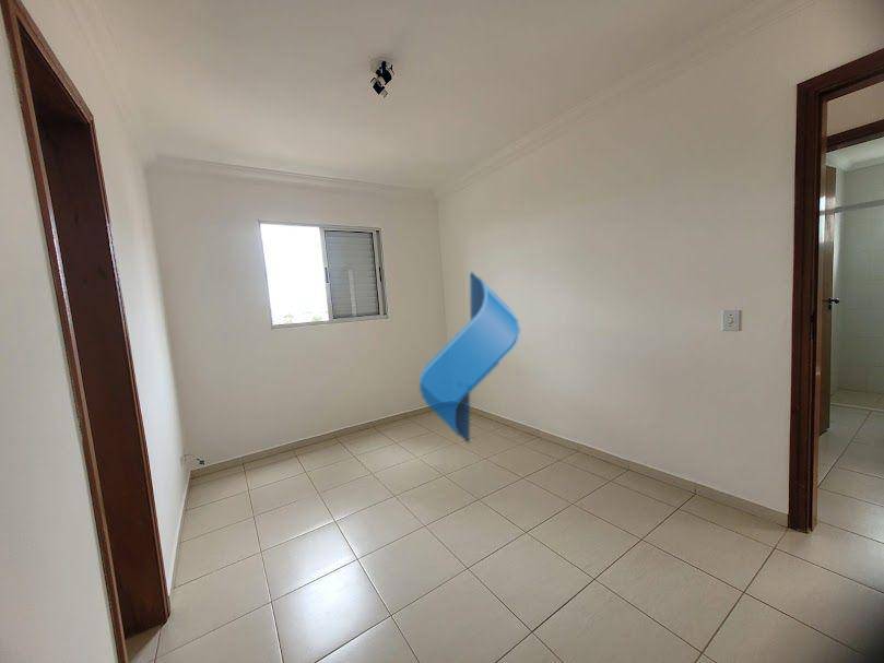 Apartamento para alugar com 2 quartos, 62m² - Foto 15