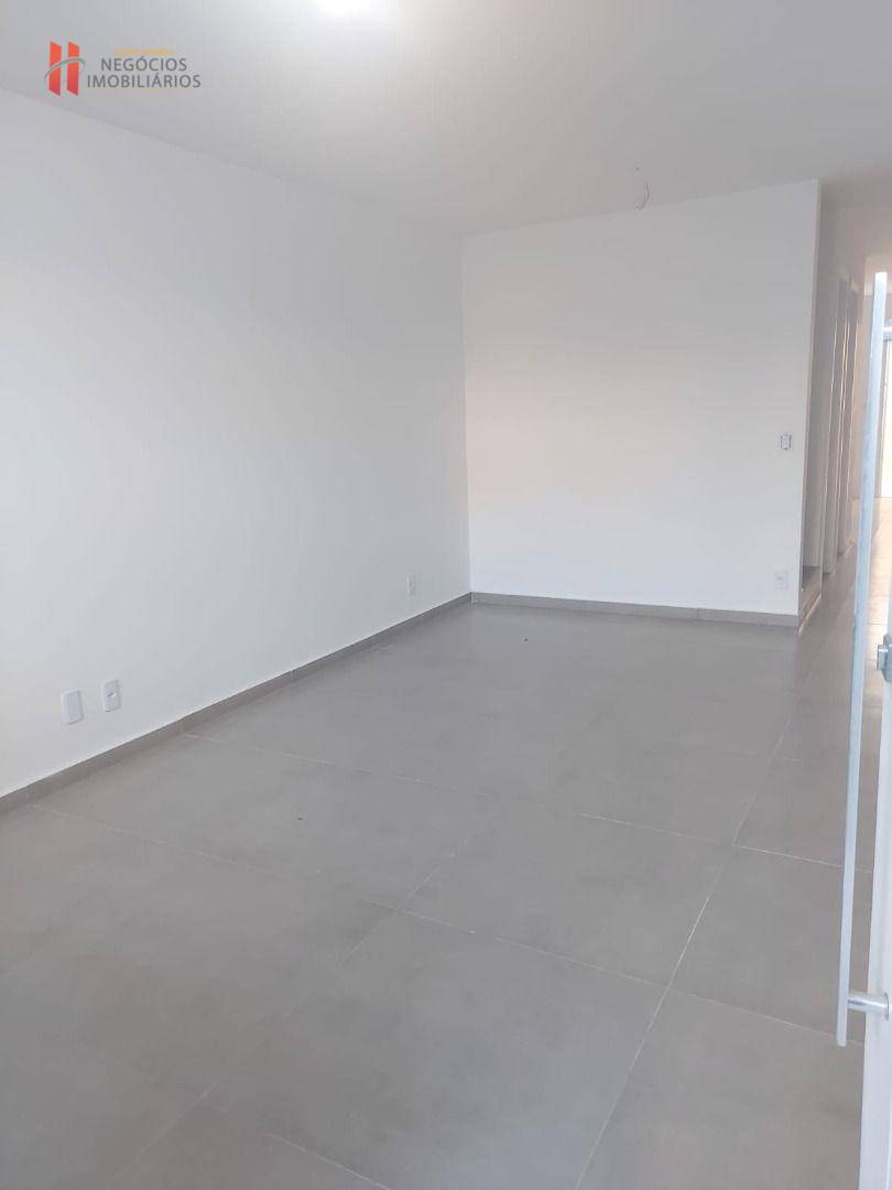 Casa à venda com 3 quartos, 140m² - Foto 4