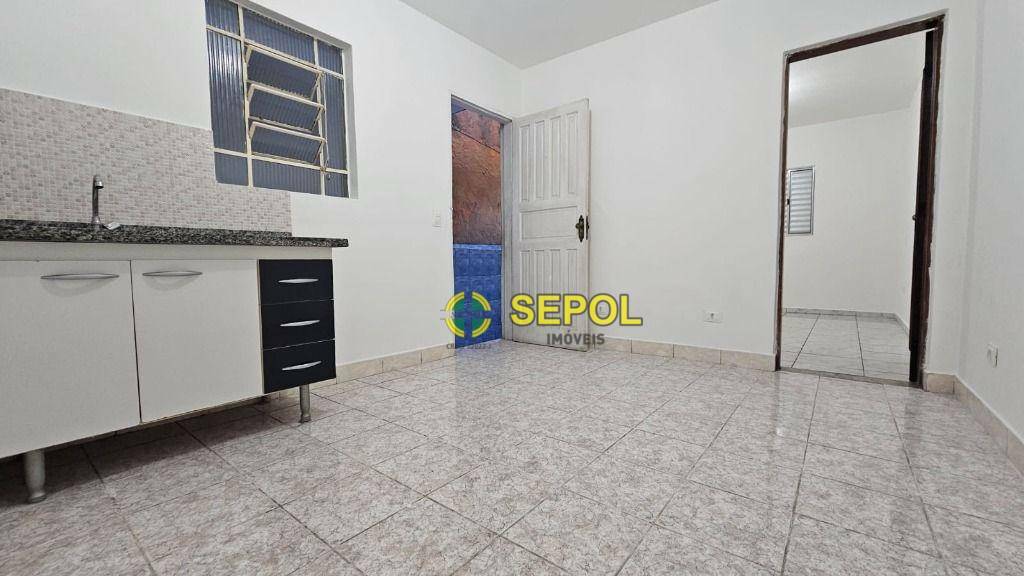 Casa para alugar com 1 quarto, 125m² - Foto 7