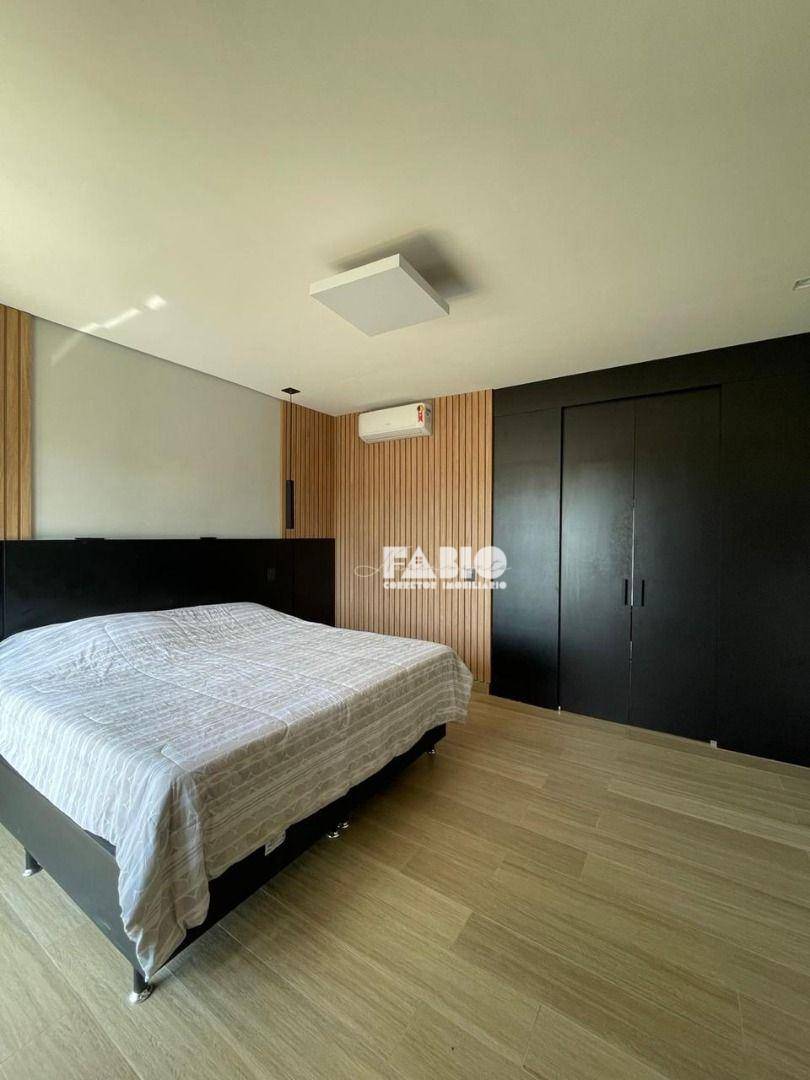 Casa de Condomínio à venda com 4 quartos, 400m² - Foto 12