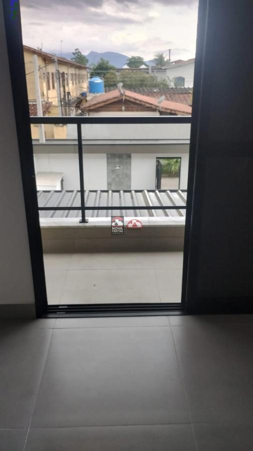 Sobrado à venda com 4 quartos, 250m² - Foto 9