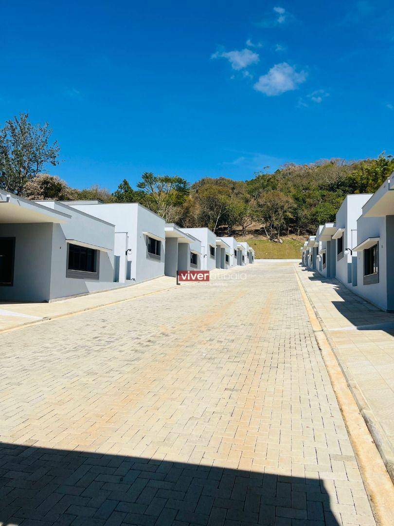 Casa de Condomínio à venda com 2 quartos, 82m² - Foto 2