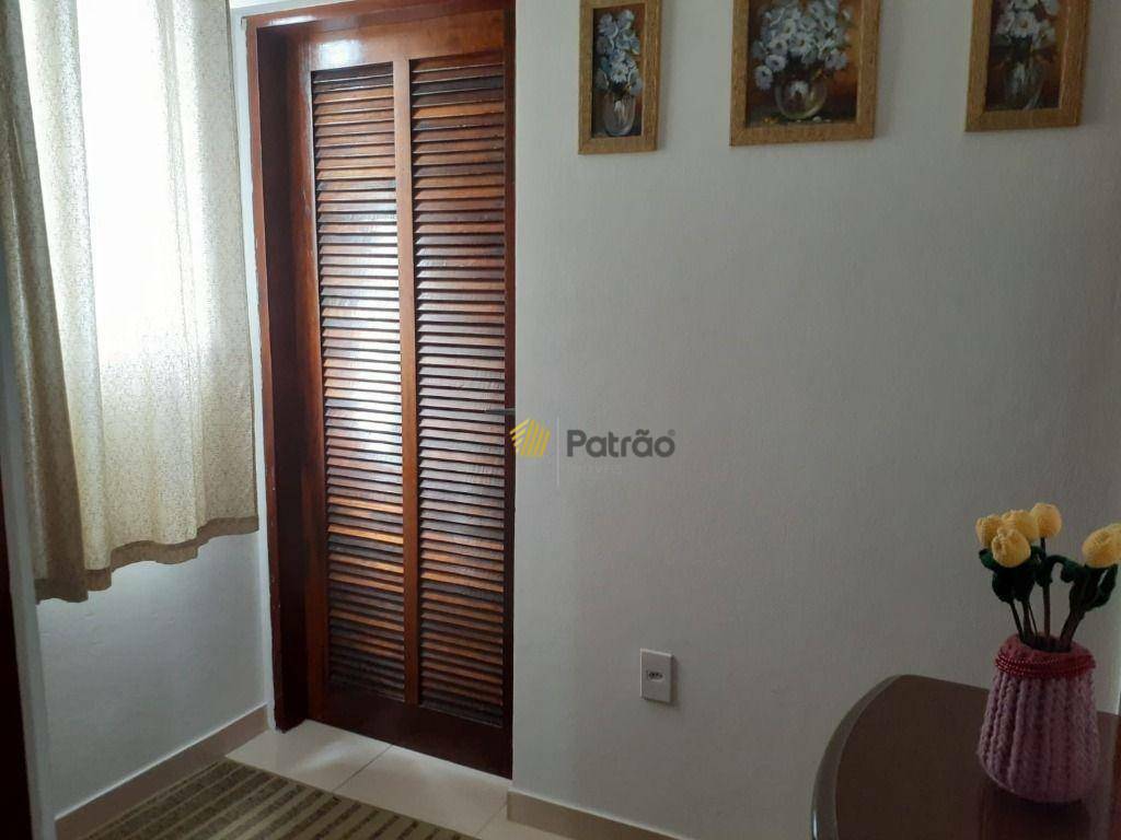 Sobrado à venda com 2 quartos, 246m² - Foto 53