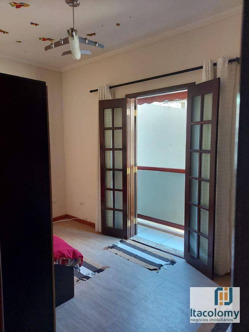 Casa à venda com 4 quartos, 200m² - Foto 18