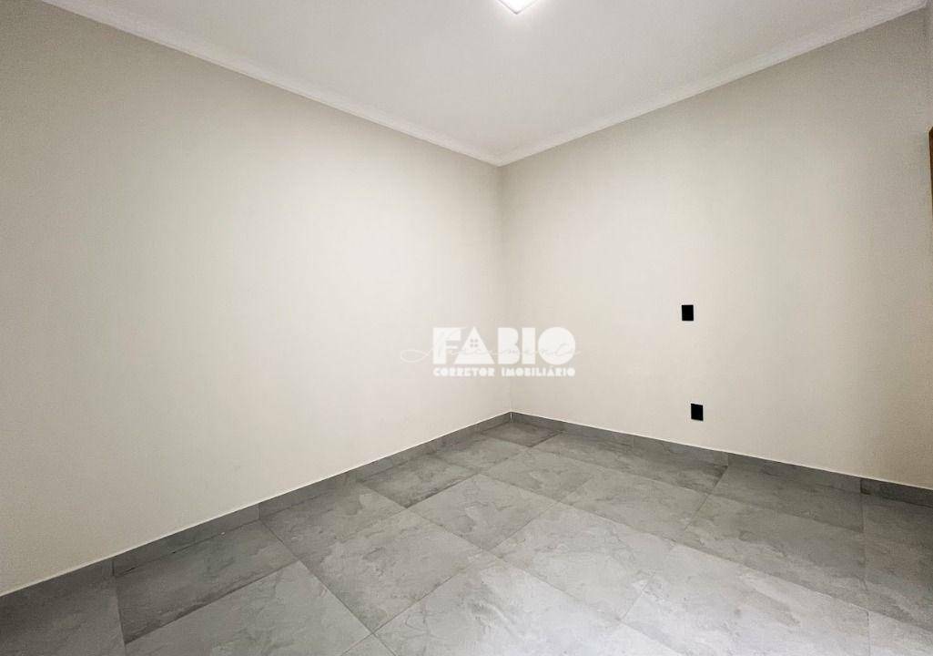 Casa à venda com 3 quartos, 91m² - Foto 14