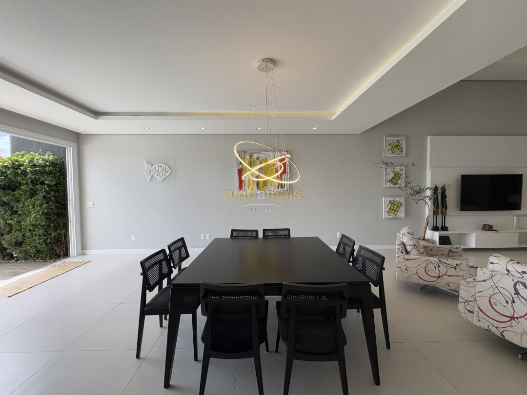 Casa de Condomínio à venda com 4 quartos, 196m² - Foto 12