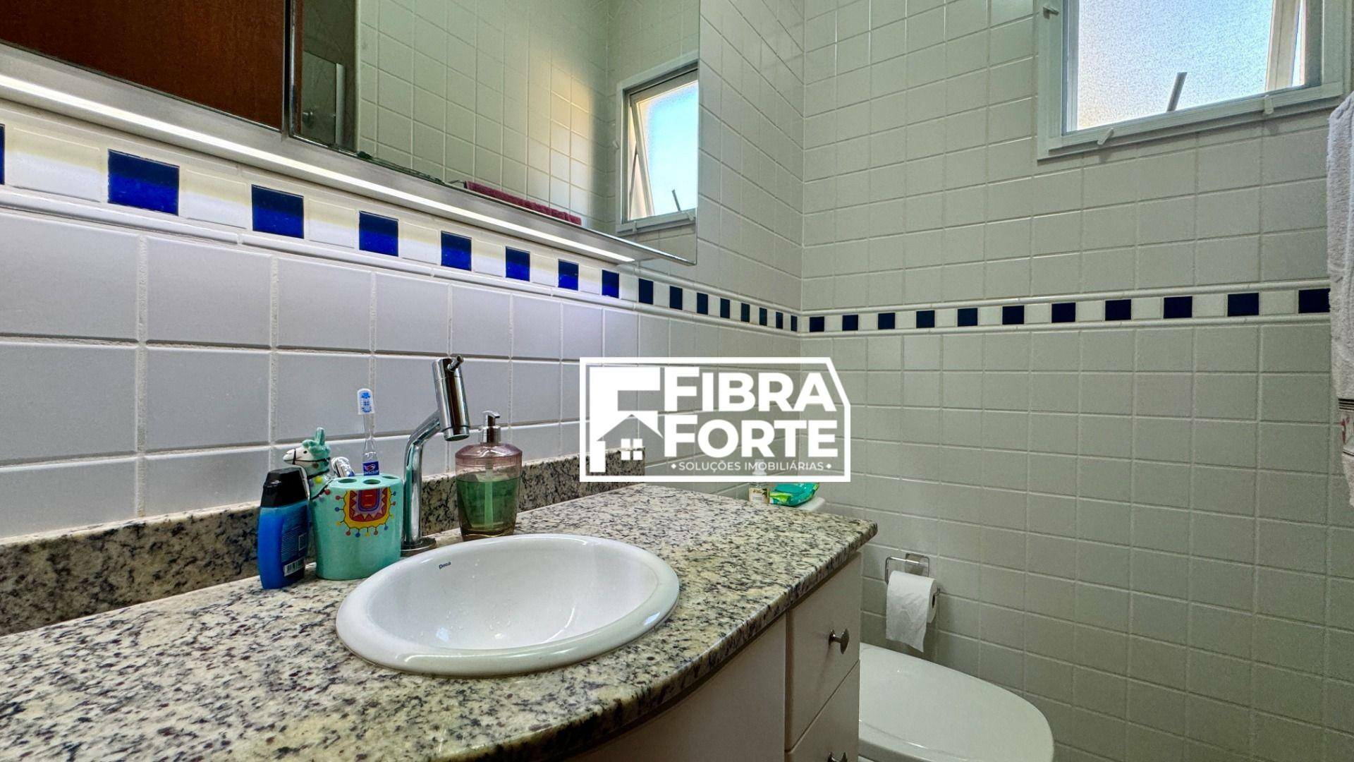 Casa de Condomínio para alugar com 3 quartos, 200m² - Foto 36