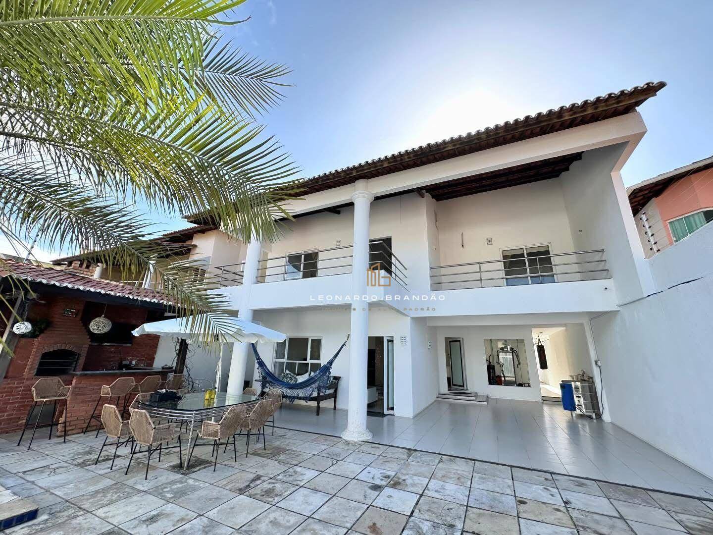 Casa, 4 quartos, 292 m² - Foto 1
