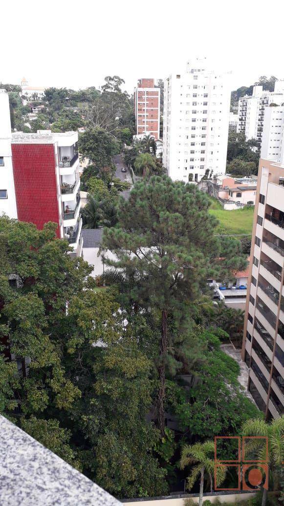 Apartamento à venda com 4 quartos, 212m² - Foto 2