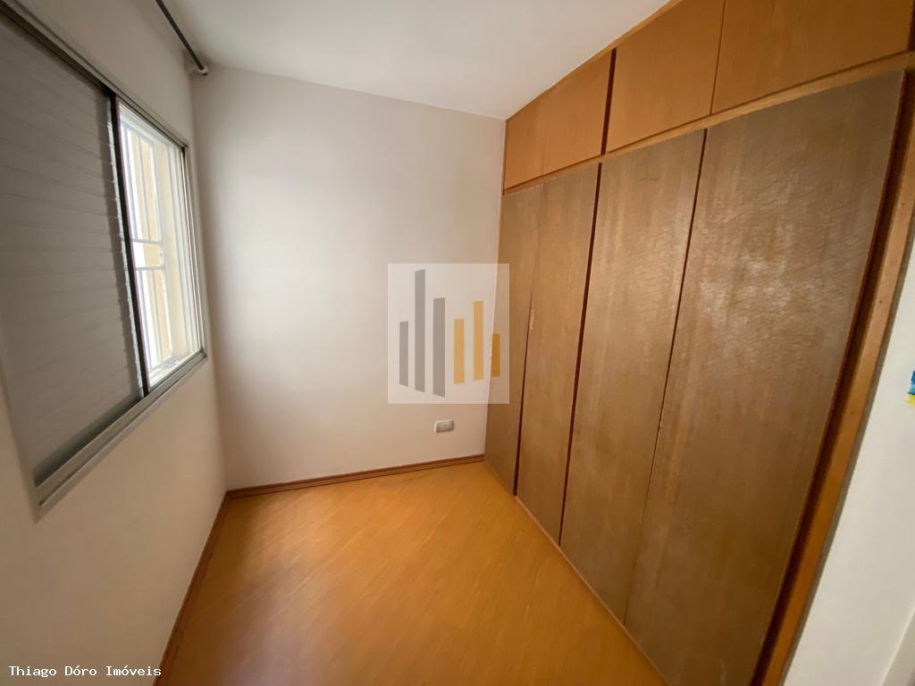 Apartamento à venda com 3 quartos, 68m² - Foto 11