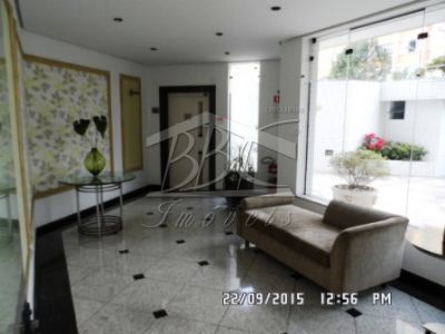 Apartamento à venda com 3 quartos, 125m² - Foto 2