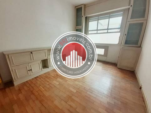 Apartamento à venda com 4 quartos, 222m² - Foto 6