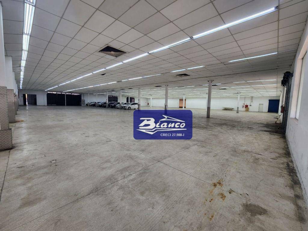 Depósito-Galpão-Armazém para alugar, 2500m² - Foto 1