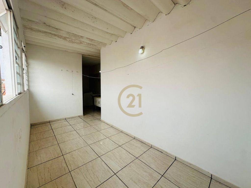 Casa à venda com 3 quartos, 122m² - Foto 12