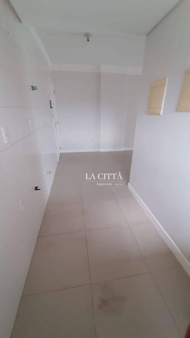 Apartamento à venda com 2 quartos, 60m² - Foto 11