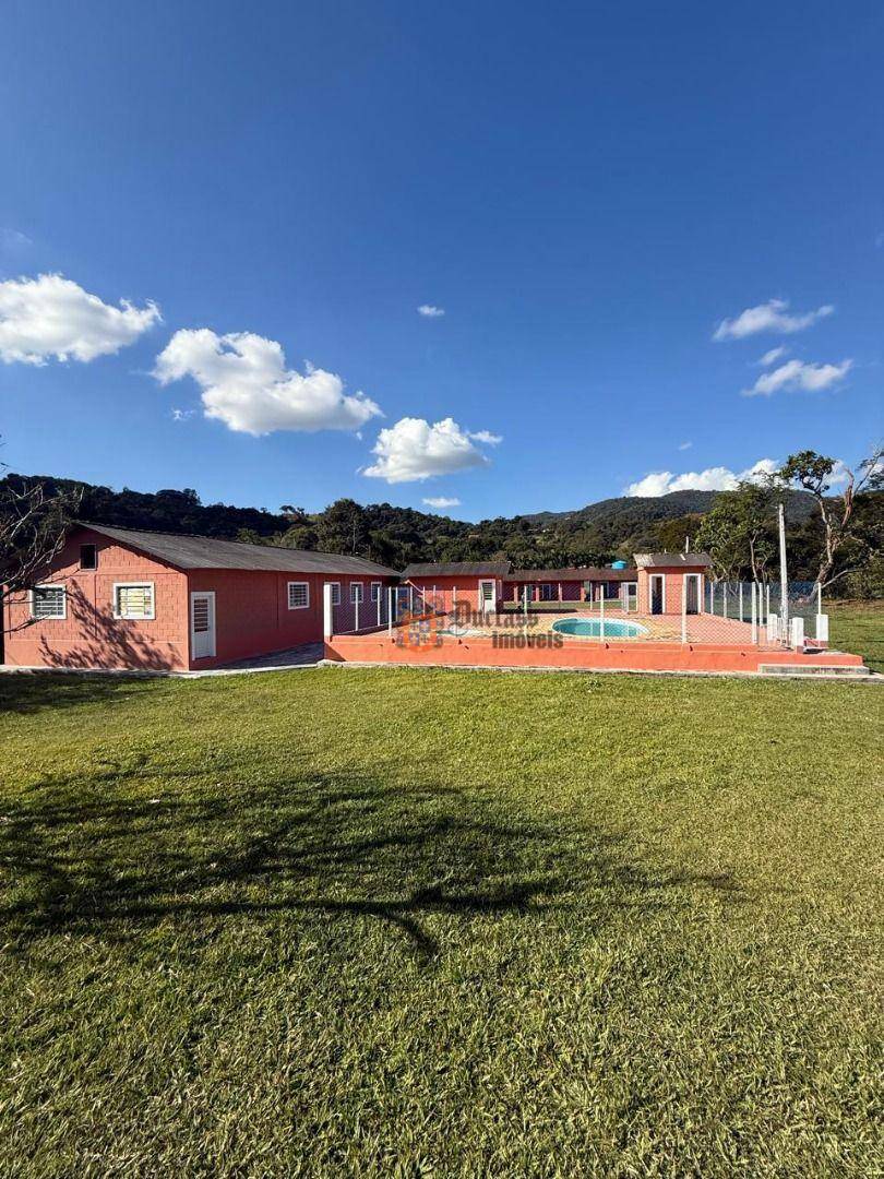 Chácara à venda com 8 quartos, 405m² - Foto 12