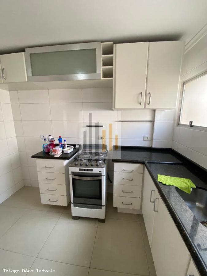 Apartamento à venda com 3 quartos, 68m² - Foto 18