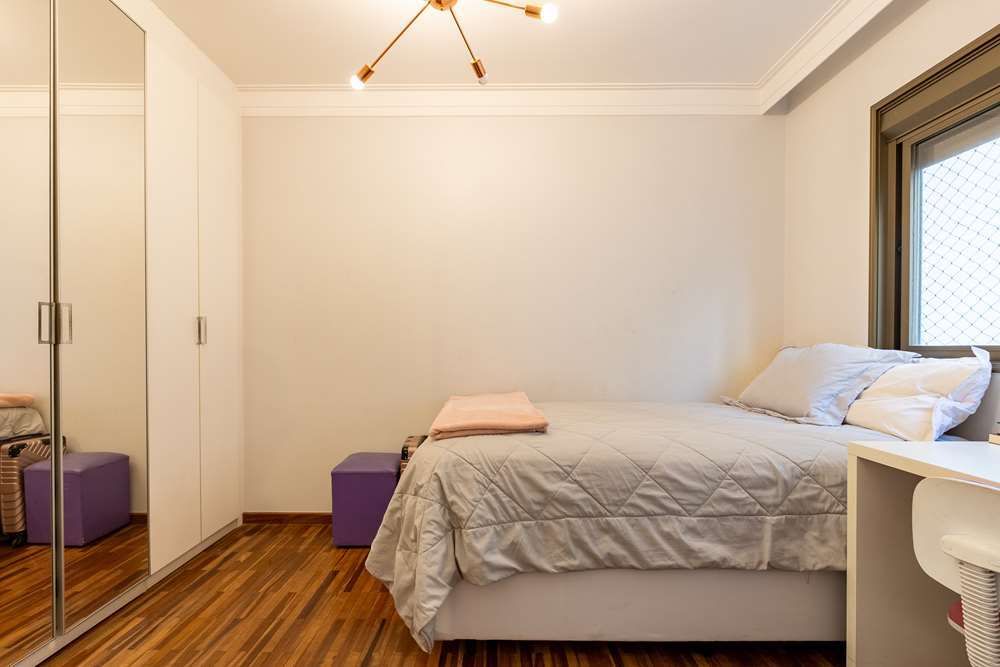 Apartamento à venda com 3 quartos, 193m² - Foto 4