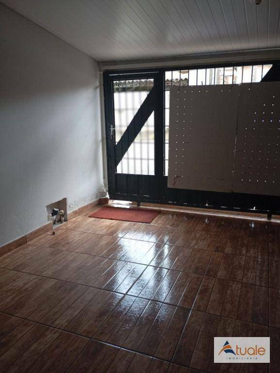 Casa à venda com 2 quartos, 90m² - Foto 2