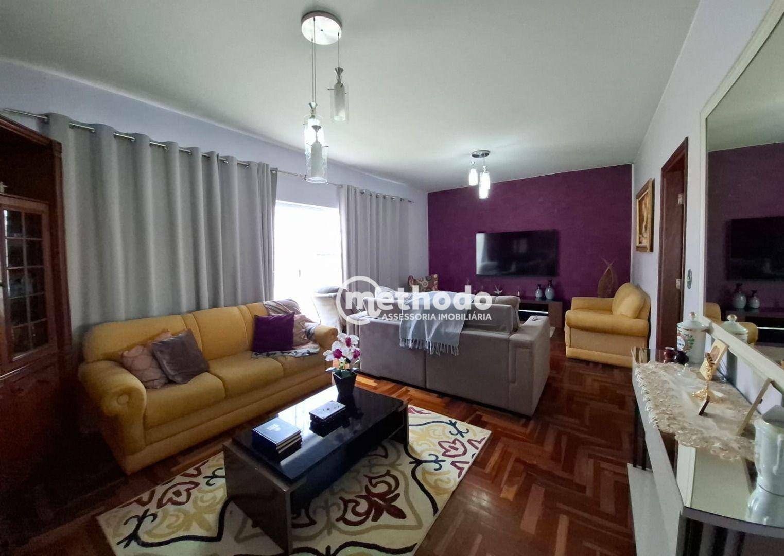 Casa à venda com 3 quartos, 190m² - Foto 1