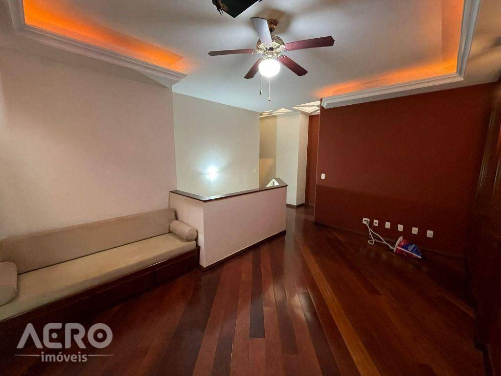 Casa de Condomínio para alugar com 4 quartos, 410m² - Foto 47