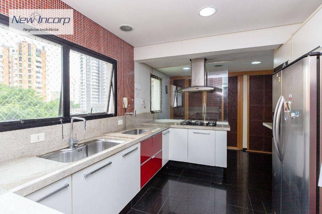 Apartamento à venda com 4 quartos, 220m² - Foto 21