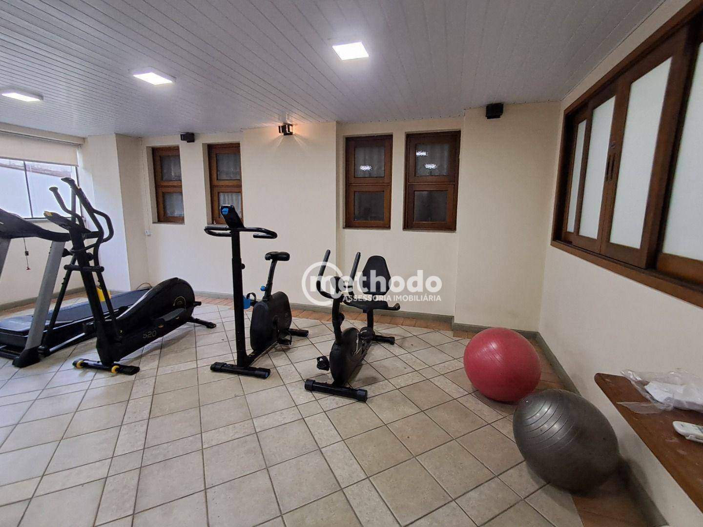 Apartamento para alugar com 2 quartos, 96m² - Foto 26