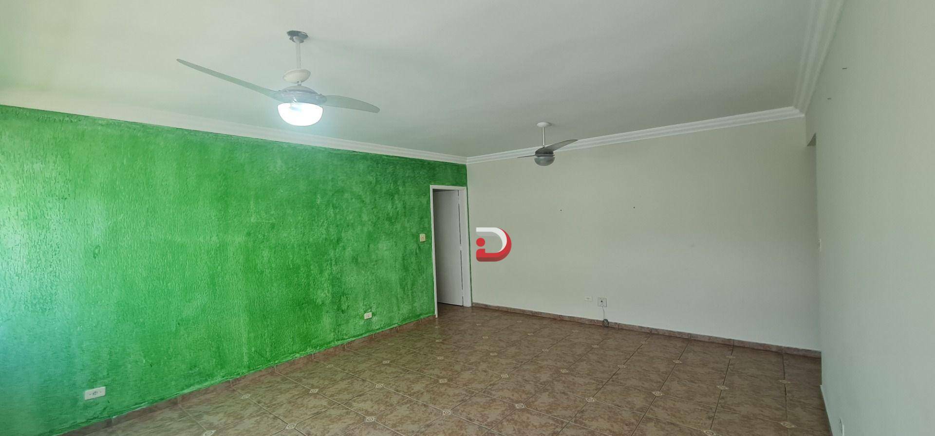 Apartamento para alugar com 2 quartos, 110m² - Foto 4