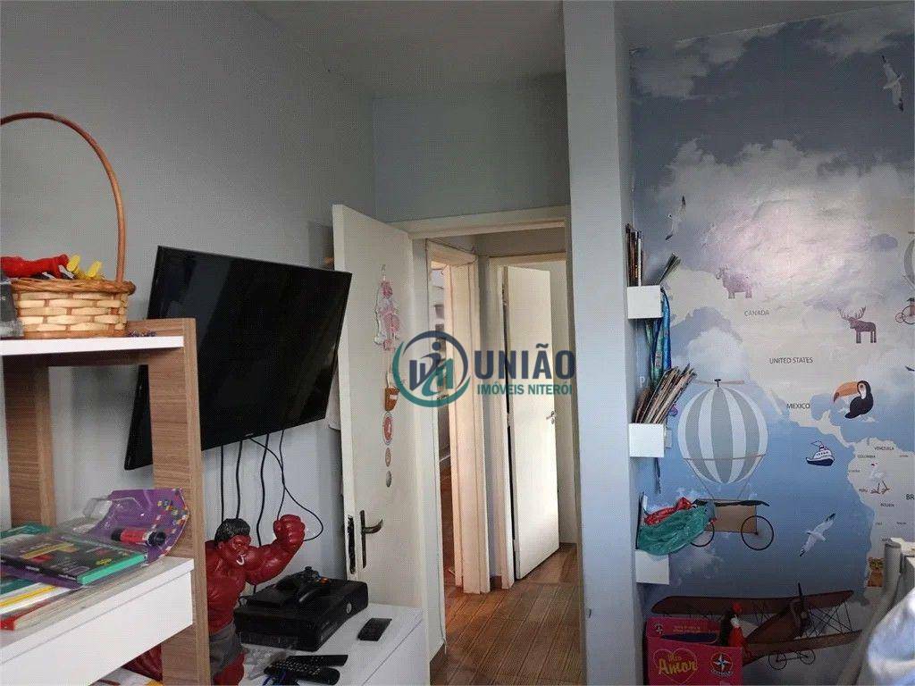 Apartamento à venda com 2 quartos, 72m² - Foto 5