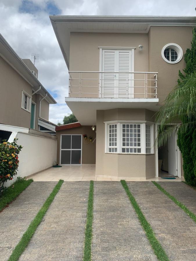 Casa de Condomínio à venda com 3 quartos, 150m² - Foto 1