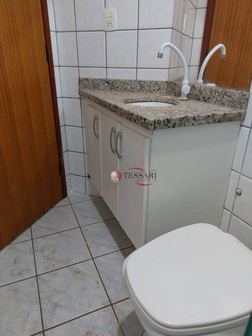 Apartamento para alugar com 3 quartos, 95m² - Foto 21