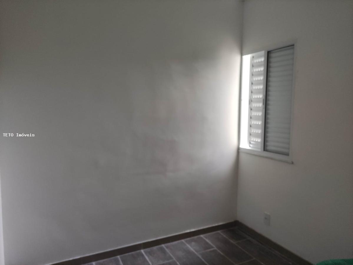 Casa à venda com 2 quartos, 130m² - Foto 15