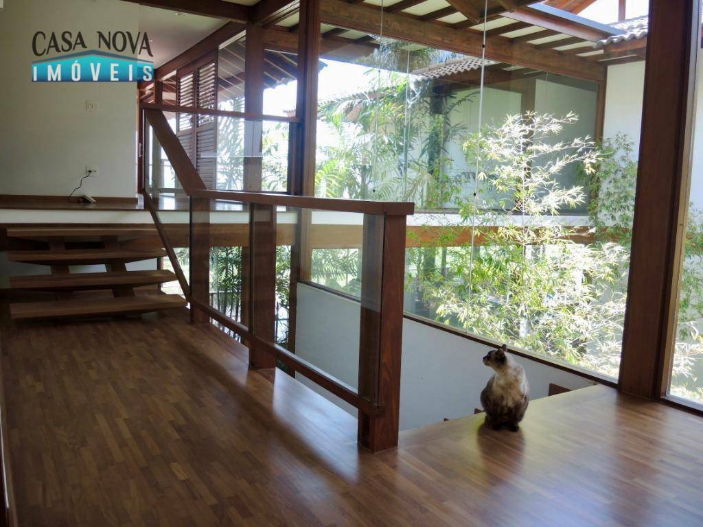 Casa de Condomínio à venda com 5 quartos, 1070m² - Foto 4