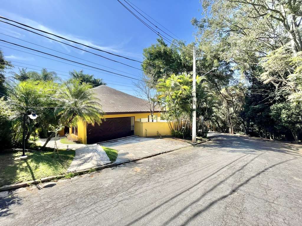 Casa de Condomínio à venda com 5 quartos, 608m² - Foto 2