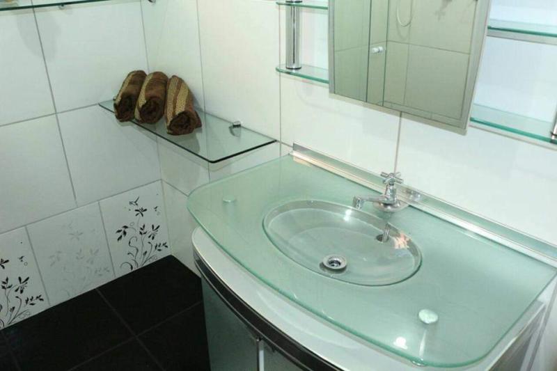 Casa à venda com 2 quartos, 100m² - Foto 12