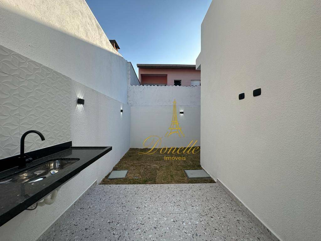 Casa à venda com 3 quartos, 75m² - Foto 9