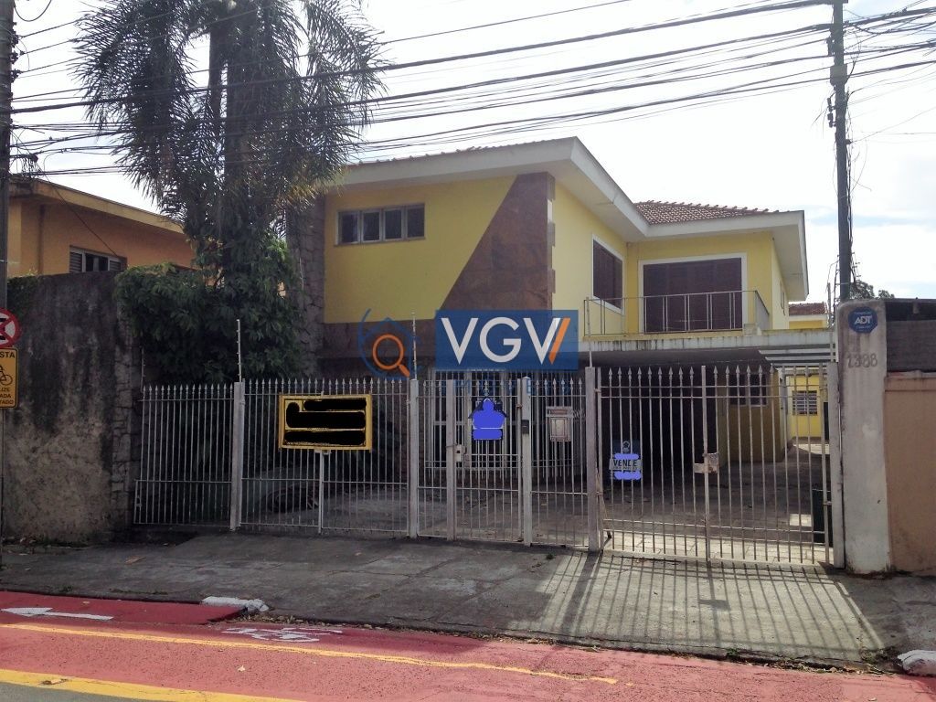 Casa à venda e aluguel com 6 quartos, 450m² - Foto 1