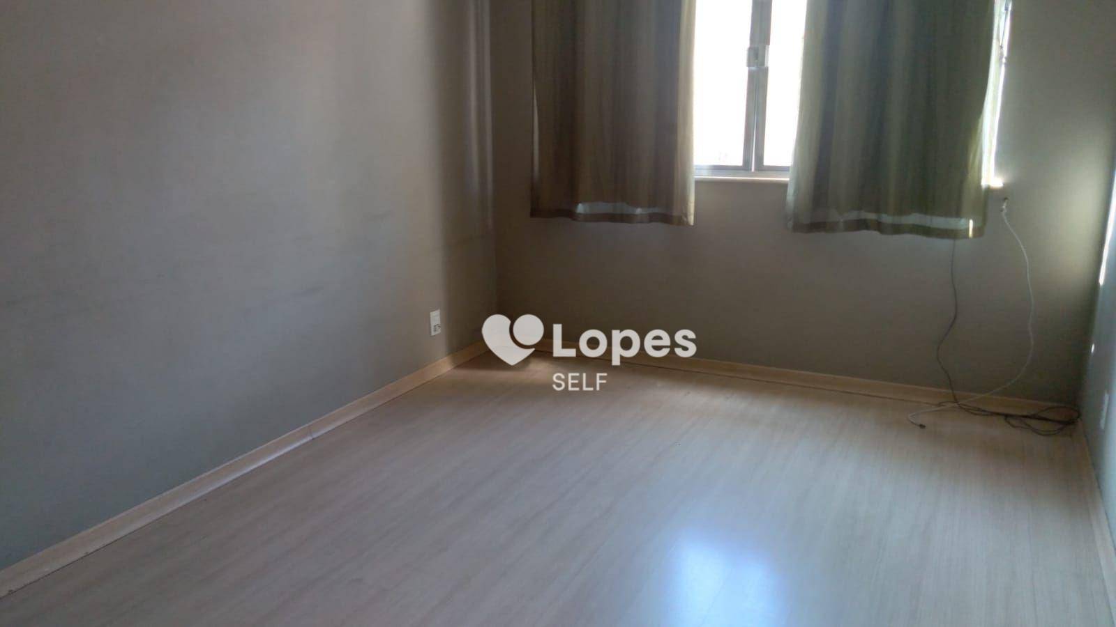 Apartamento à venda com 2 quartos, 62m² - Foto 6