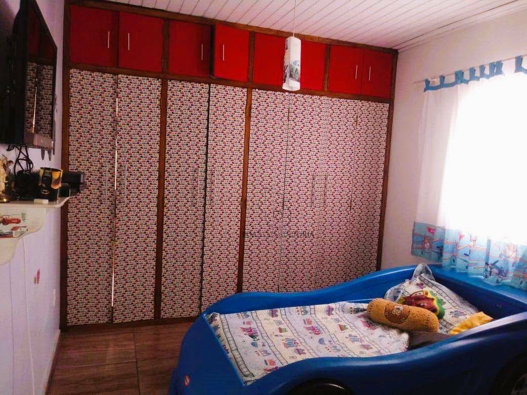 Sobrado à venda com 4 quartos, 210m² - Foto 14