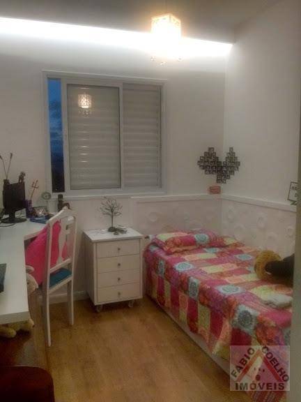 Apartamento à venda com 3 quartos, 74m² - Foto 16