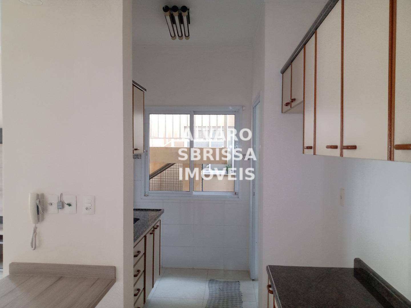 Apartamento à venda com 2 quartos, 68m² - Foto 2