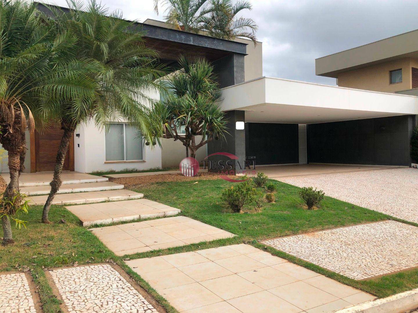 Casa para alugar com 4 quartos, 614m² - Foto 1